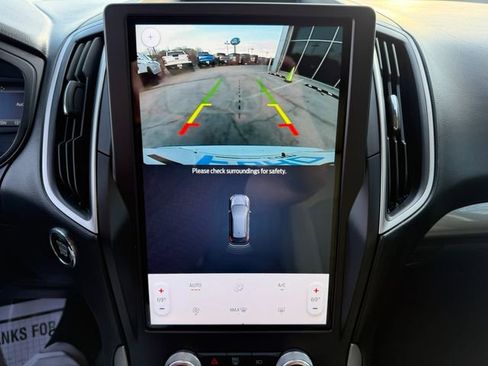 Used 2022 Ford Edge SE w/ Black Appearance Package image 24