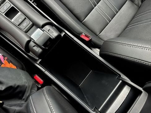 Used 2024 Honda HR-V EX-L image 20