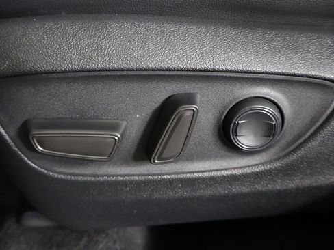 Used 2024 Toyota Highlander XSE image 35