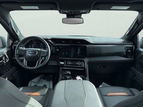 Used 2025 GMC Sierra 1500 AT4 w/ AT4 Premium Package image 12