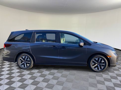 New 2026 Honda Odyssey EX-L image 2