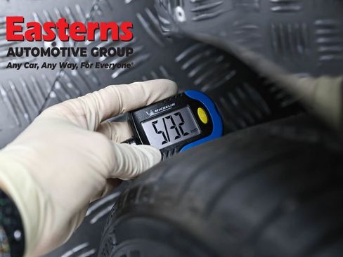 Used 2023 Genesis G70 2.0T image 27