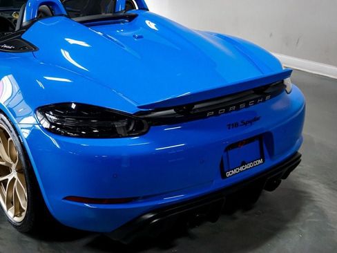 Used 2023 Porsche 718 Boxster Spyder RWD image 91
