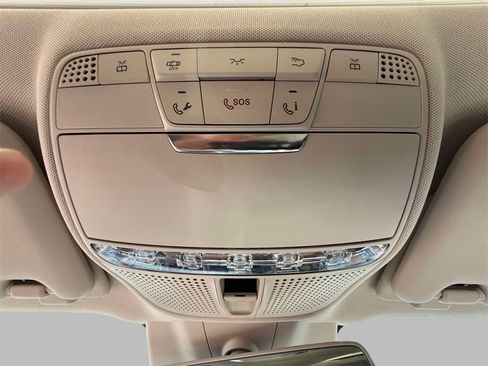 Used 2018 Mercedes-Benz E 400 4MATIC Wagon image 28