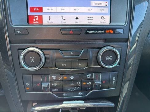 Used 2017 Ford Explorer XLT w/ Equipment Group 202A image 16