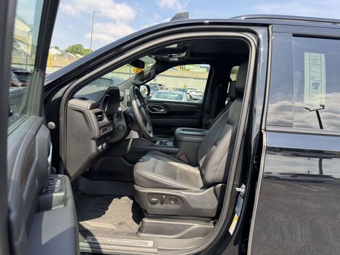 Used 2023 Chevrolet Suburban Z71 w/ Z71 Off-Road Package AWD/4WD image 21