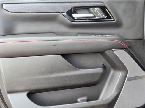 Used 2026 GMC Yukon AT4 Ultimate w/ LPO, Floor Liner Package AWD/4WD image 26
