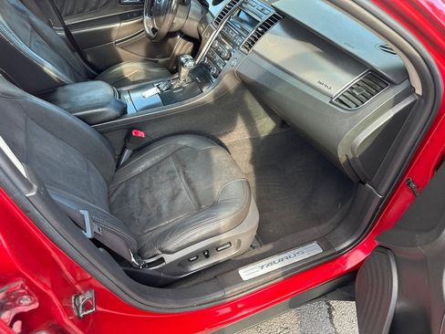 Used 2010 Ford Taurus SHO image 25