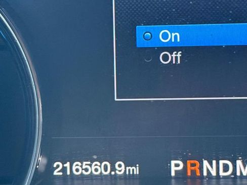 Used 2019 Ford F250 Lariat w/ Lariat Ultimate Package AWD/4WD image 21