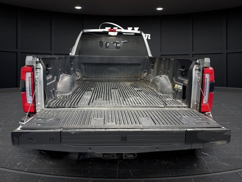 Used 2023 Ford F250 Platinum AWD/4WD image 25