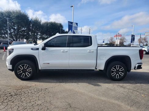 Used 2025 GMC Sierra 1500 AT4 w/ AT4 Premium Package AWD/4WD image 6
