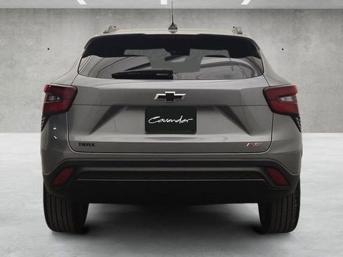 Certified 2025 Chevrolet Trax RS w/ Sunroof Package image 16