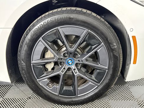 Used 2024 BMW i4 xDrive40i w/ Premium Package image 31