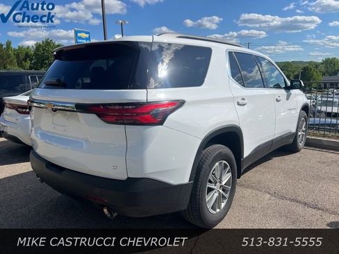 Used 2023 Chevrolet Traverse LT FWD image 3