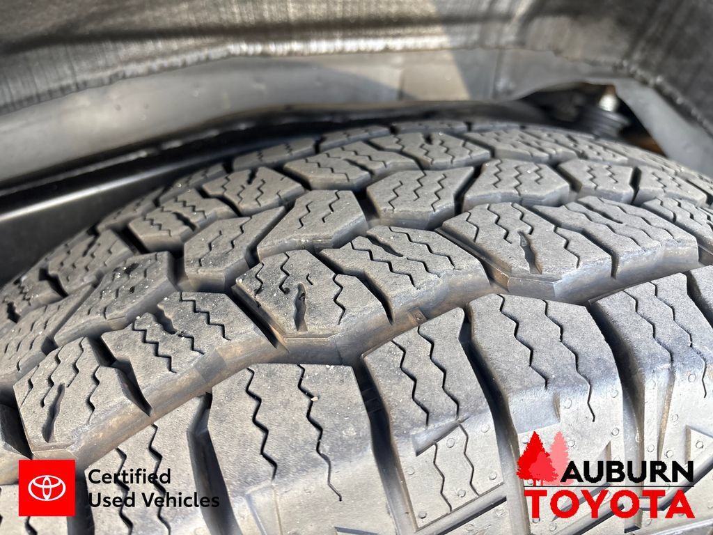 Certified 2020 Toyota 4Runner TRD Off-Road AWD/4WD image 14