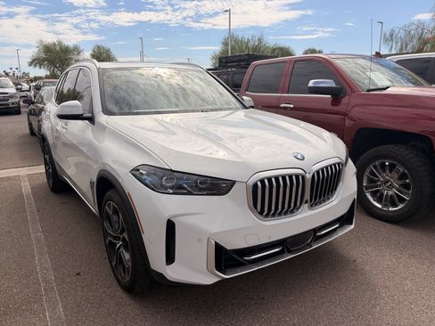 Used 2025 BMW X5 sDrive40i w/ Climate Comfort Package RWD image 3