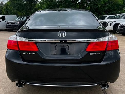 Used 2015 Honda Accord Sport image 8