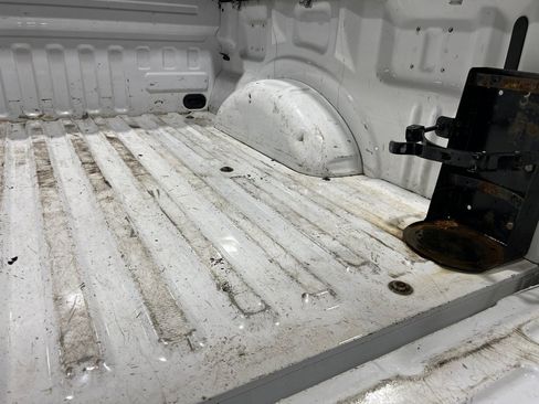 Used 2018 Ford F150 XLT w/ Trailer Tow Package image 6