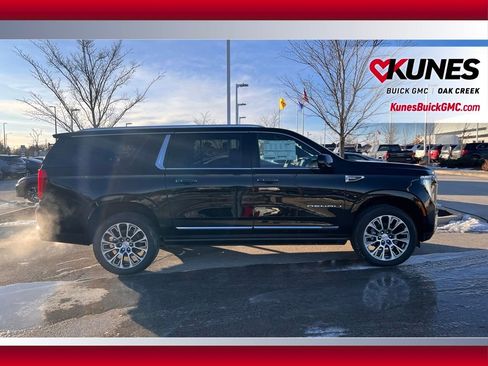 New 2026 GMC Yukon XL Denali w/ Sun & Power Step Package image 4