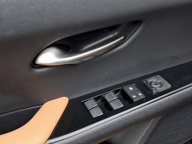 Used 2024 Lexus UX 250h AWD w/ Premium Package image 13