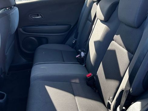 Used 2020 Honda HR-V LX image 6