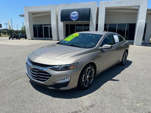 Used 2023 Chevrolet Malibu LT w/ Driver Confidence Package FWD image 1