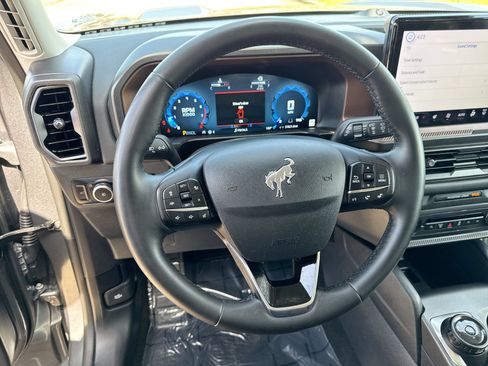 Used 2025 Ford Bronco Sport Outer Banks w/ Outer Banks Tech Package+ AWD/4WD image 14
