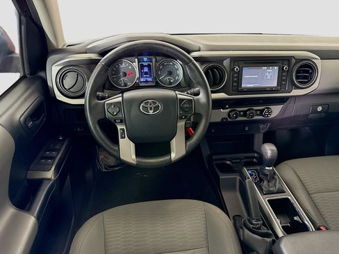Used 2016 Toyota Tacoma SR5 w/ Towing Package image 17