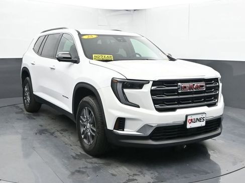 Used 2025 GMC Acadia Elevation FWD image 6