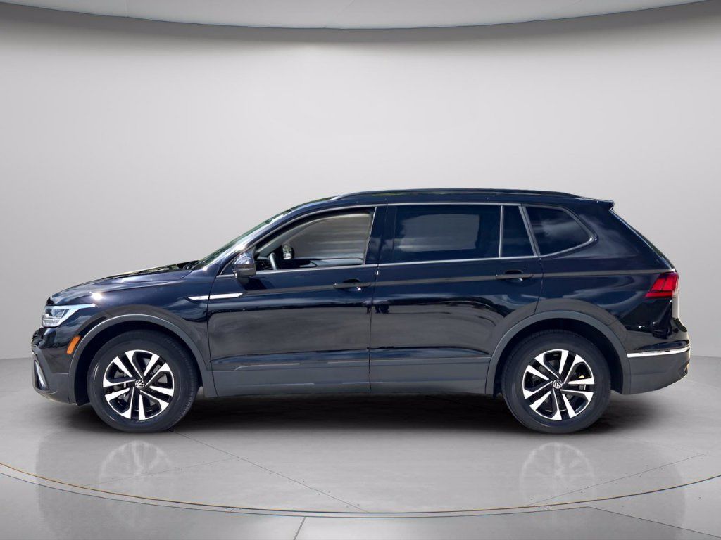 Certified 2024 Volkswagen Tiguan S FWD image 3