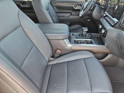 Used 2024 GMC Sierra 1500 SLT w/ SLT Convenience Package AWD/4WD image 15