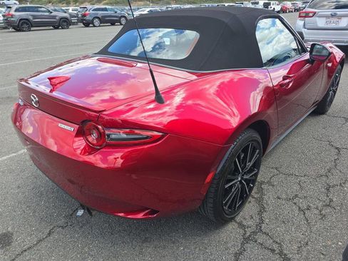 Used 2024 MAZDA MX-5 Miata Grand Touring RWD image 6