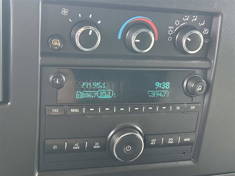 Used 2023 Chevrolet Express 3500 w/ Driver Convenience Package RWD image 19