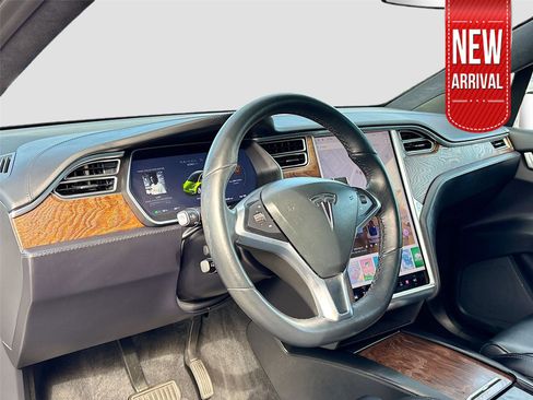 Used 2017 Tesla Model X 100D image 10