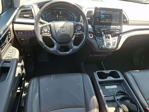 Used 2020 Honda Odyssey Elite image 12