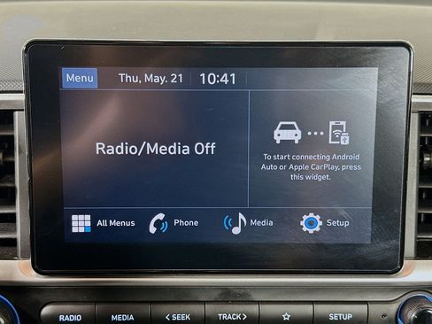 Used 2025 Hyundai Venue SEL FWD image 21