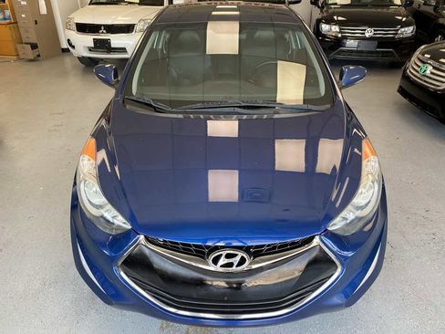 Used 2013 Hyundai Elantra SE image 2