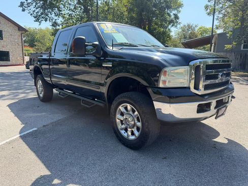 Used 2005 Ford F350 Lariat AWD/4WD image 3