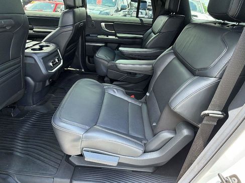 Used 2025 Ford Expedition Max Platinum w/ Stealth Performance Package AWD/4WD image 21