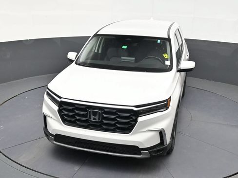 Used 2025 Honda Pilot EX-L image 19