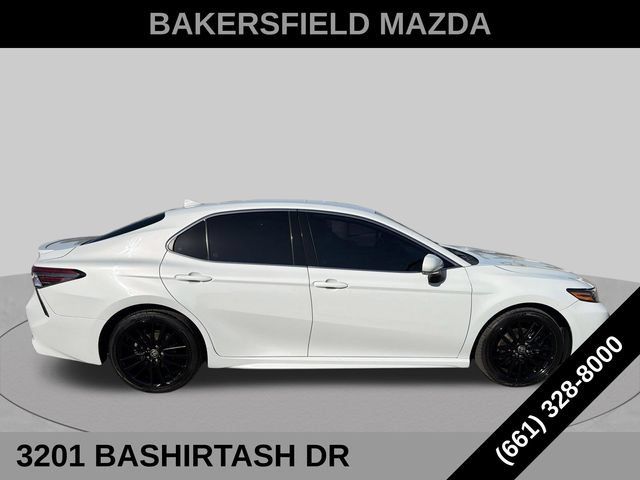 Used 2024 Toyota Camry XSE FWD image 6