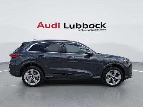 Certified 2025 Audi Q5 Premium w/ Premium Plus AWD/4WD image 9