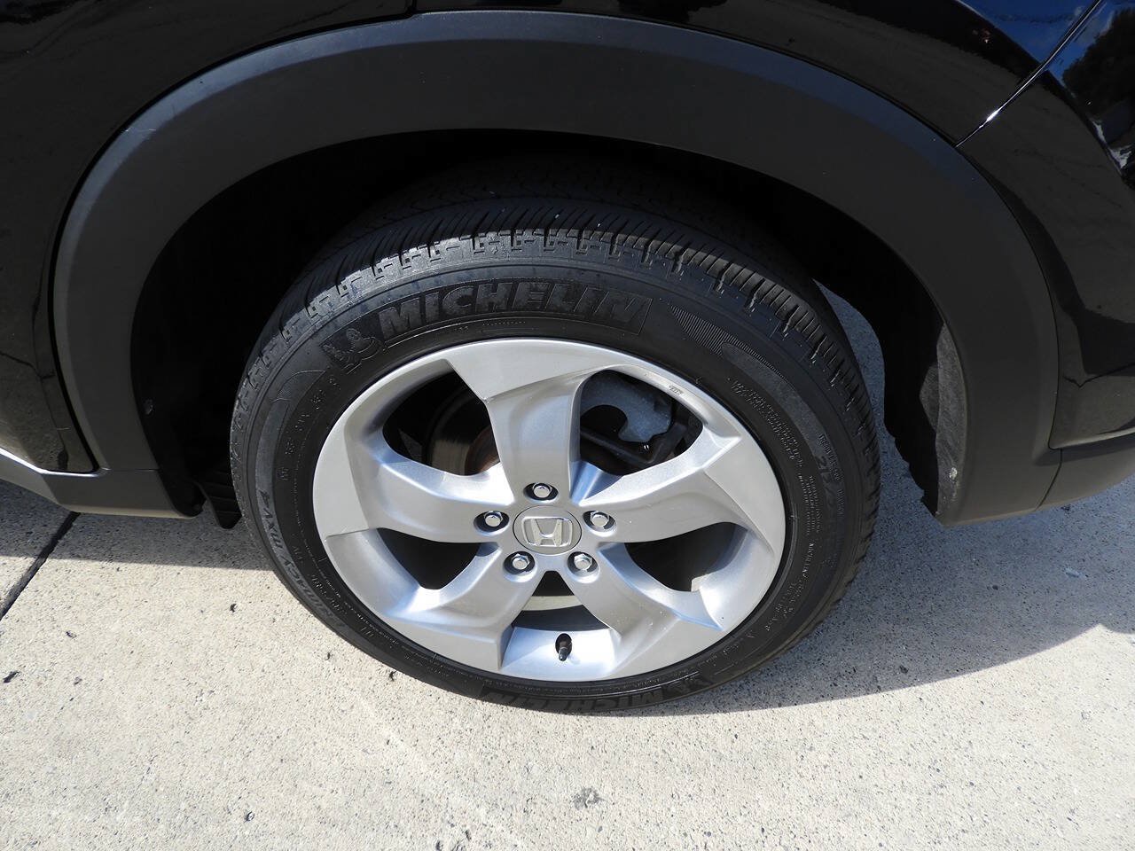 Used 2020 Honda HR-V LX image 15