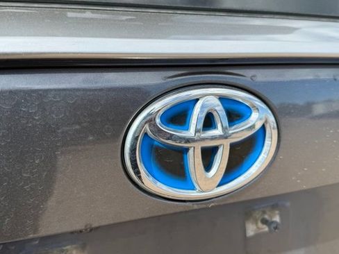 Used 2020 Toyota RAV4 Limited AWD/4WD image 18