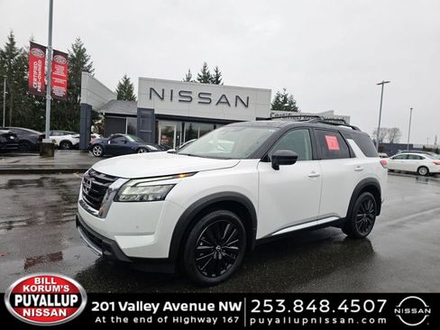 Certified 2025 Nissan Pathfinder Platinum image 1