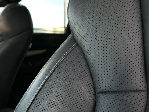 Used 2019 Subaru Ascent Limited w/ Popular Package #2A image 12