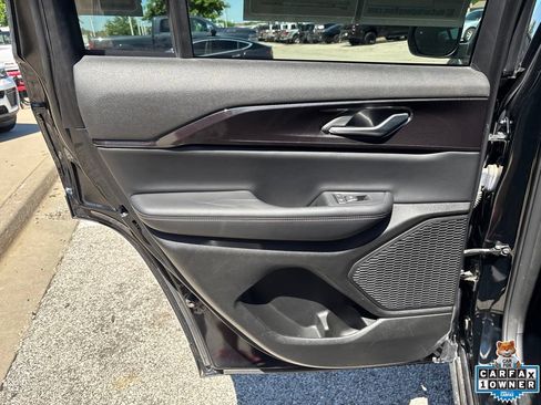 Used 2023 Jeep Grand Cherokee Laredo AWD/4WD image 35
