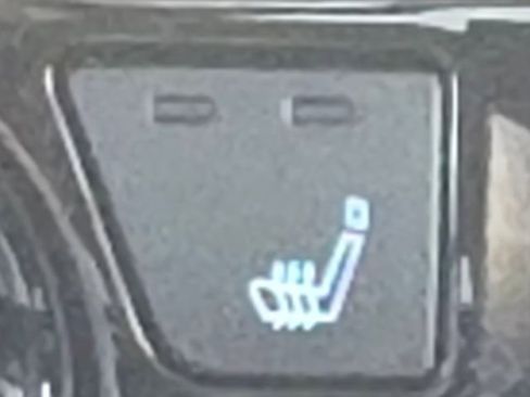 New 2026 Nissan Kicks SV w/ SV Premium Package image 6