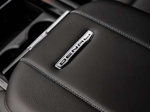 New 2026 GMC Yukon XL Denali image 30