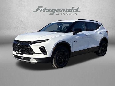 New 2026 Chevrolet Blazer LT w/ Midnight/Sport Edition image 2
